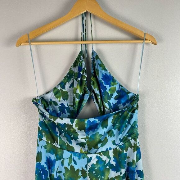 AMUR Edie High Low Tie Neck Halter Gown - Picture 12 of 16